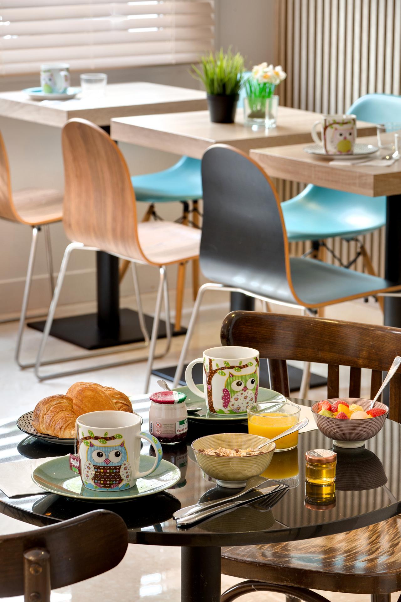 Chouette Hôtel Paris - Breakfast